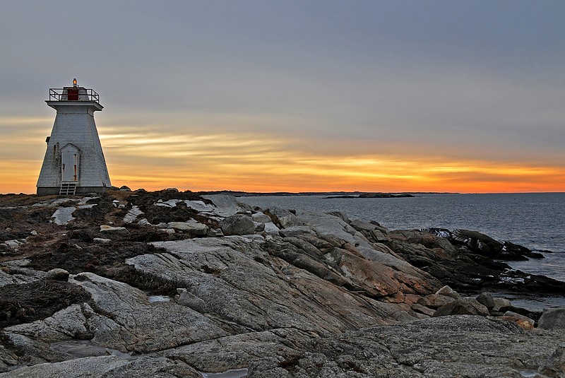 Nova Scotia / Terence Bay Lighthouse - sunset
AKA Tennant Pt
Author of the photo: [url=https://www.flickr.com/photos/archer10/]Dennis Jarvis[/url]
Keywords: Atlantic ocean;Canada;Nova Scotia;Sunset