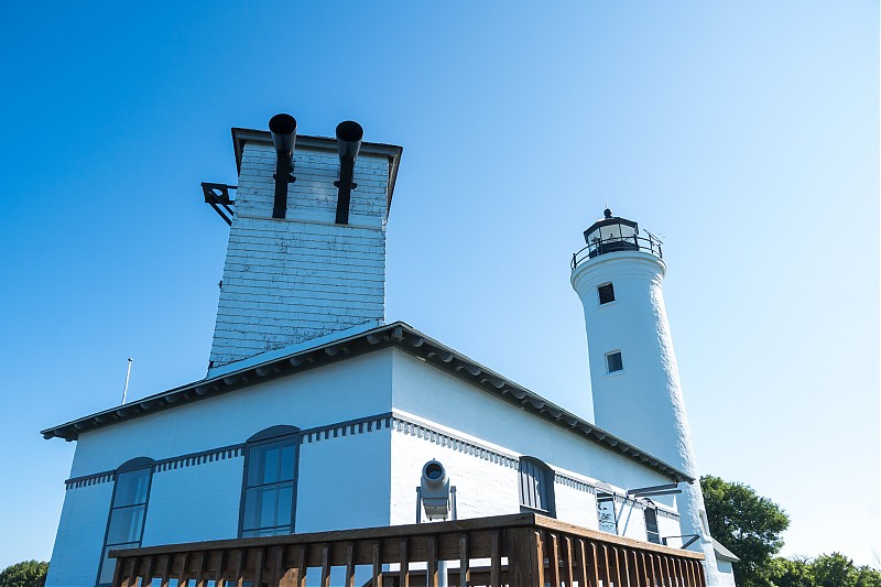 New York /  Tibbett's Point lighthouse - foghorn
Author of the photo: [url=https://www.flickr.com/photos/selectorjonathonphotography/]Selector Jonathon Photography[/url]
Keywords: Lake Ontario;Canada;Kingston;Siren