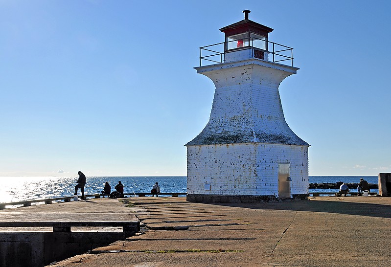 New Brunswick / Cape Tormentine Outer Wharf lighthouse 
Author of the photo: [url=https://www.flickr.com/photos/archer10/]Dennis Jarvis[/url]
Keywords: New Brunswick;Tormentine;Canada;Northumberland Strait