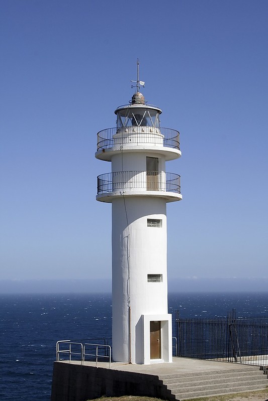 Galicia / Cabo Tourinan lighthouse
AKA Cabo Torinana 
Author of the photo: [url=https://www.flickr.com/photos/34919326@N00/]Fin Wright[/url]

Keywords: Galicia;Spain;Atlantic ocean