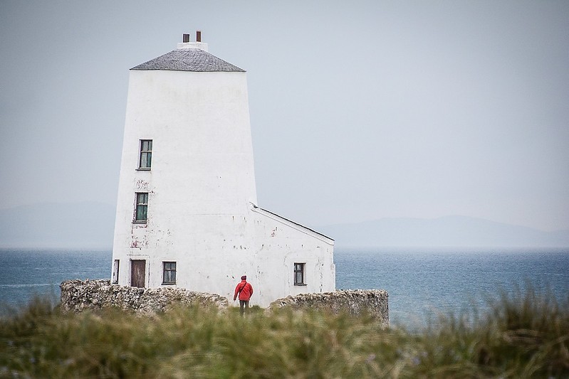 Llanddwyn Island lighthouse
Author of the photo: [url=https://www.flickr.com/photos/48489192@N06/]Marie-Laure Even[/url]

Keywords: Wales;United Kingdom;Irish sea;Anglesey