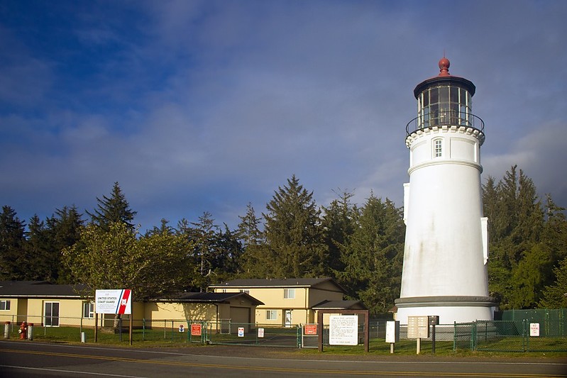 Oregon / Umpqua River lighthouse
Author of the photo: [url=https://jeremydentremont.smugmug.com/]nelights[/url]
Keywords: Oregon;United States;Pacific ocean;Winchester Bay