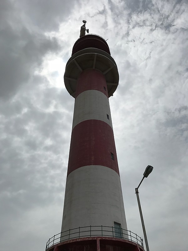 Mandvi lighthouse
Also VTS Radar tower
Keywords: India;Gulf of Kachchh;Arabian sea;Vessel Traffic Service