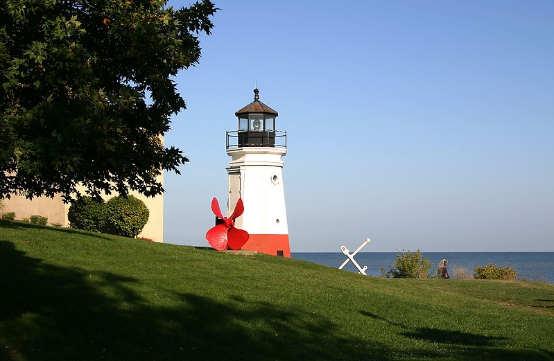 Ohio / Vermilion lighthouse
Author of the photo: [url=https://www.flickr.com/photos/31291809@N05/]Will[/url]

Keywords: Lake Erie;Ohio;United States