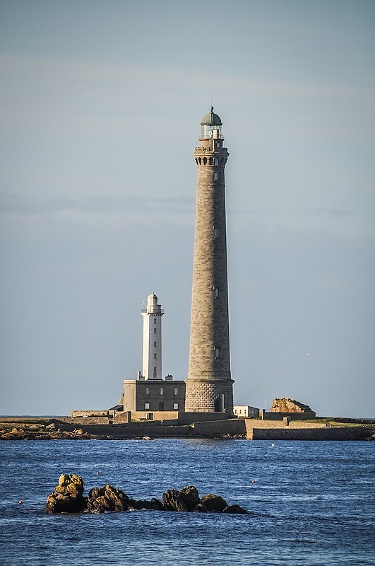 Brittany / Finistere / Ile Vierge Lighthouses new & old (white)
Author of the photo: [url=https://www.flickr.com/photos/48489192@N06/]Marie-Laure Even[/url]

Keywords: Ille Vierge;France;English channel