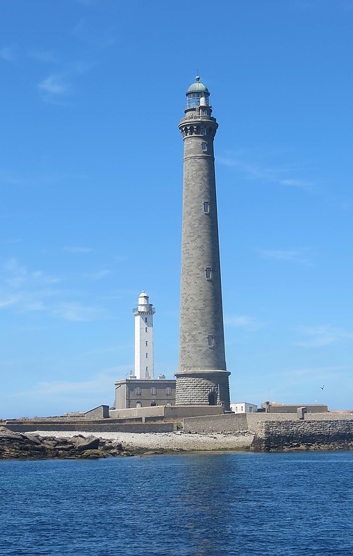 Brittany / Finistere / Ile Vierge Lighthouses new & old (white)
Author of the photo: [url=https://www.flickr.com/photos/21475135@N05/]Karl Agre[/url]
Keywords: Ille Vierge;France;English channel