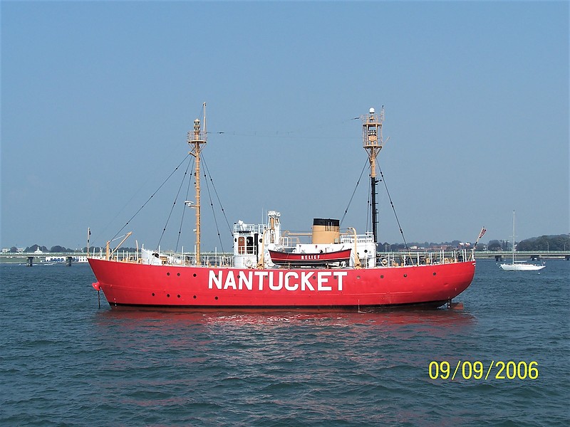 Rhode Island / Lightship Nantucket I (WLV-612)
Author of the photo: [url=https://www.flickr.com/photos/bobindrums/]Robert English[/url]
Keywords: United States;Rhode Island;Atlantic ocean;Nantucket;Lightship