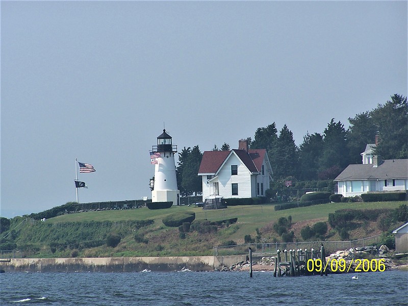 Rhode Island / Warwick lighthouse
Author of the photo: [url=https://www.flickr.com/photos/bobindrums/]Robert English[/url]
Keywords: Rhode Island;Warwick;Portsmouth;United States