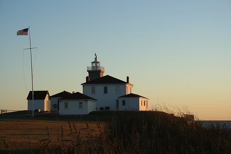 Rhode Island / Watch Hill lighthouse
Author of the photo:[url=https://www.flickr.com/photos/lighthouser/sets]Rick[/url]

Keywords: Rhode Island;United States;Atlantic ocean;Block Island Sound;Sunset