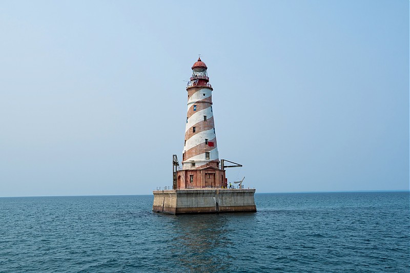 Michigan / White Shoal lighthouse
Author of the photo: [url=https://www.flickr.com/photos/selectorjonathonphotography/]Selector Jonathon Photography[/url]
Keywords: Michigan;Lake Michigan;United States;Offshore