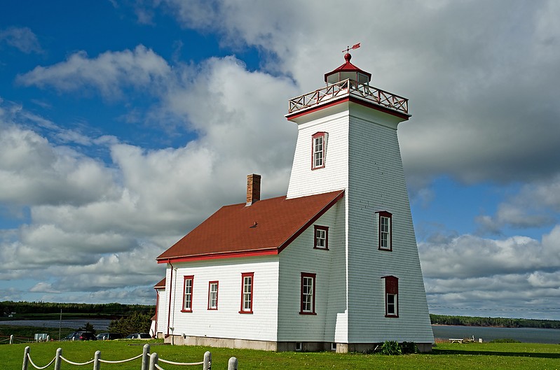 Prince Edward Island / Wood Islands lighthouse
Author of the photo: [url=https://www.flickr.com/photos/8752845@N04/]Mark[/url]
Keywords: Prince Edward Island;Canada;Northumberland strait