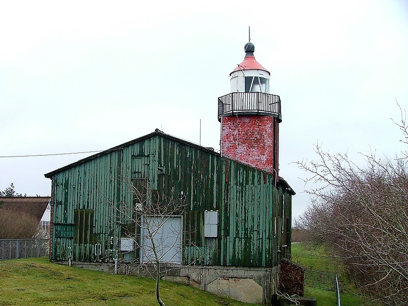 Baltic coast / Wustrow lighthouse
Author of the photo: [url=https://www.flickr.com/photos/larrymyhre/]Larry Myhre[/url]
Keywords: Germany;Baltic sea