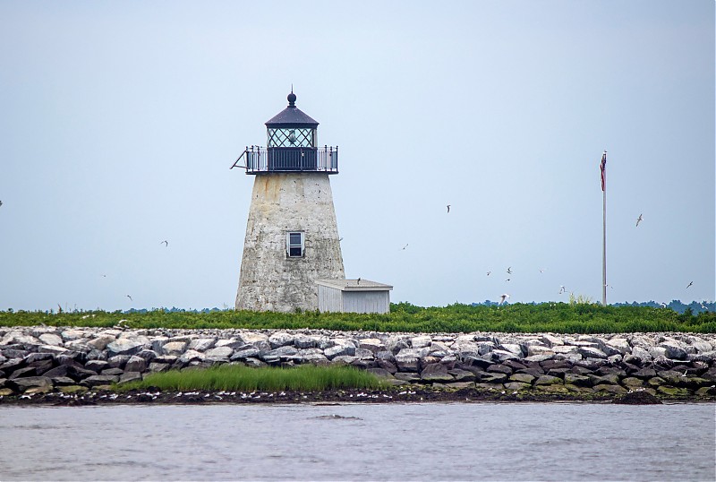 Massachusetts / Bird Island lighthouse
Author of the photo: [url=https://jeremydentremont.smugmug.com/]nelights[/url]
Keywords: Buzzards bay;United States;Massachusetts