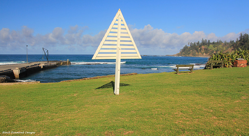 Norfolk Island / Kingston Jetty Front daymark
Image courtesy - [url=http://blackdiamondimages.zenfolio.com/p136852243]Black Diamond Images[/url]
Keywords: Norfolk Island;Australia;Pacific ocean