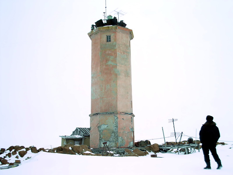 Kara sea / Dikson area / Bol'shoy Medvezhiy island lighthouse
Photo by Radygin V.I.
Keywords: Kara sea;Dikson;Russia;Winter