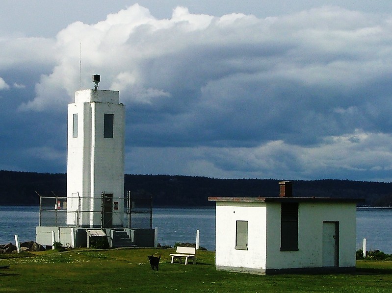 Washington / Browns Point lighthouse
Author of the photo: [url=https://www.flickr.com/photos/larrymyhre/]Larry Myhre[/url]
Keywords: Tacoma;Washington;United States