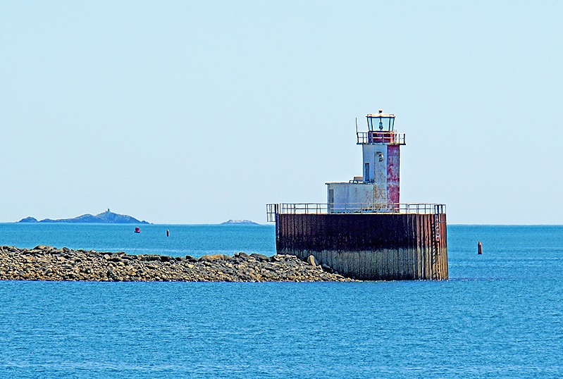 Nova Scotia /  Bunker Island lighthouse
Author of the photo: [url=https://www.flickr.com/photos/archer10/]Dennis Jarvis[/url]
Keywords: Nova Scotia;Canada;Atlantic ocean;Yarmouth