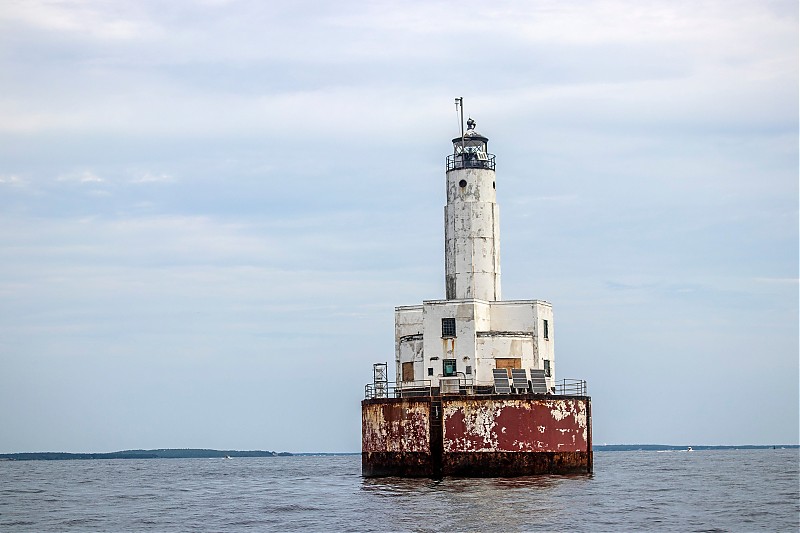 Massachusetts / Cleveland East Ledge lighthouse
Author of the photo: [url=https://jeremydentremont.smugmug.com/]nelights[/url]
Keywords: Massachusetts;Cleveland;Offshore;United States