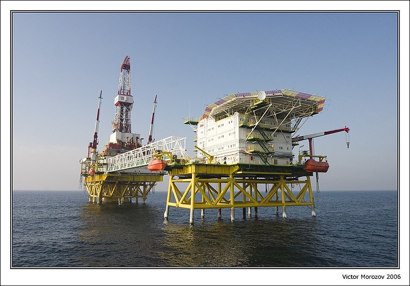 Baltic sea / Kravtsovskoe oil field / D-6 Platform
Author of the photo [url=http://www.panoramio.com/user/82132]Victor Morozov[/url]
Keywords: Baltic sea;Russia;Offshore