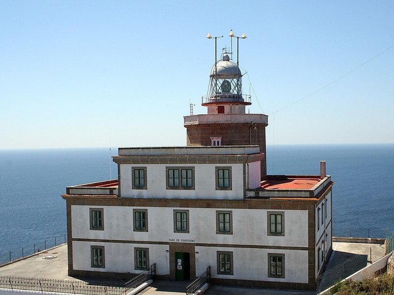 Galicia / Cabo Finisterre lighthouse
Author of the photo: [url=https://www.flickr.com/photos/34919326@N00/]Fin Wright[/url]
Keywords: Spain;Atlantic ocean;Galicia