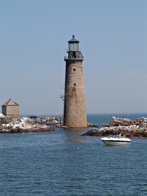 Massachusetts / Boston / The Graves lighthouse
Author of the photo: [url=https://www.flickr.com/photos/21475135@N05/]Karl Agre[/url]
Keywords: United States;Massachusetts;Atlantic ocean;Boston