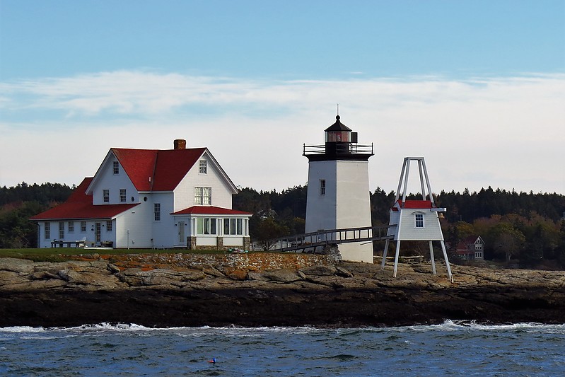 Maine / Hendricks Head lighthouse
Author of the photo: [url=https://www.flickr.com/photos/larrymyhre/]Larry Myhre[/url]
Keywords: Maine;United States;Atlantic ocean