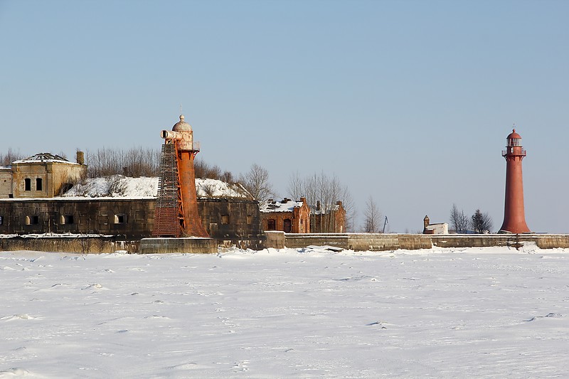 Saint-Petersburg / Kronshlot range lighthouses
Author of the photo: [url=http://fotki.yandex.ru/users/winterland4/]Vyuga[/url]
Keywords: Saint-Petersburg;Gulf of Finland;Russia;Winter