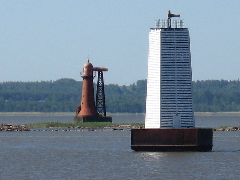 Kronshtadt front range lighthouse and Fort Nikolai Range Front lighthouse (behind)
Author of the photo: [url=http://fotki.yandex.ru/users/vitbur21/]Vitaly Burkalov[/url]
Keywords: Kronshtadt;Russia;Gulf of Finland;Saint-Petersburg