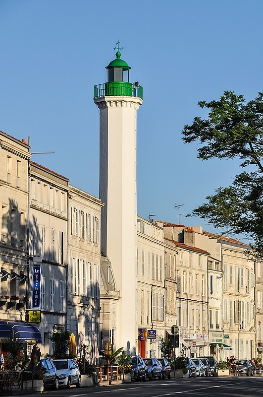 La Rochelle port rear lighthouse
Author of the photo: [url=https://www.flickr.com/photos/48489192@N06/]Marie-Laure Even[/url]
Keywords: Charente-Maritime;La Rochelle;Bay of Biscay;France