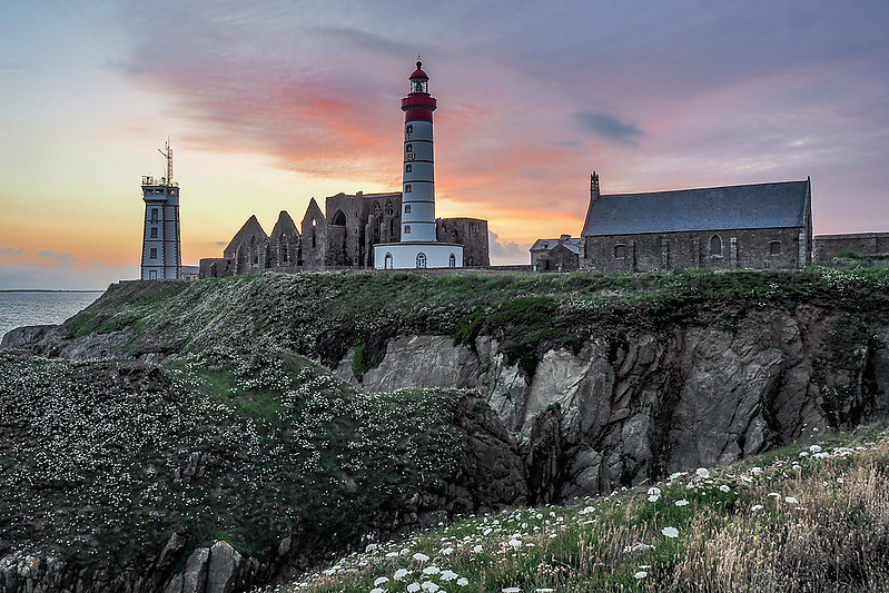 Phare de St Mathieu
Author of the photo: [url=https://www.flickr.com/photos/48489192@N06/]Marie-Laure Even[/url]
Keywords: France;Le Conquet;Bay of Biscay;Sunset