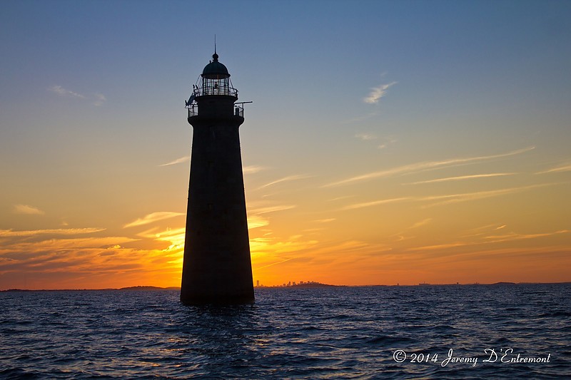 Massachusetts /  Minot's Ledge lighthouse at sunset
Author of the photo: [url=https://jeremydentremont.smugmug.com/]nelights[/url]
Keywords: Massachusetts;United States;Boston;Atlantic ocean;Offshore;Sunset