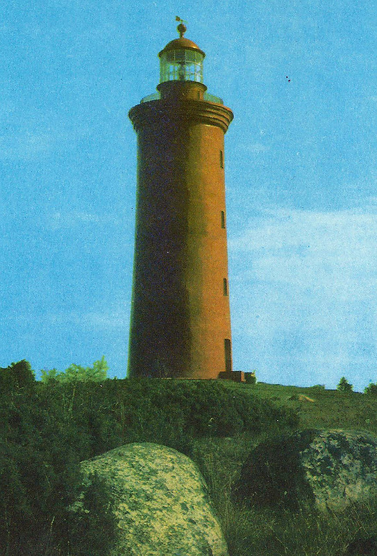 Mohni lighthouse
AKA Ekholm
Source [url=http://fleetphoto.ru/author/645/]tallart[/url]
Keywords: Estonia;Gulf of Finland;Historic