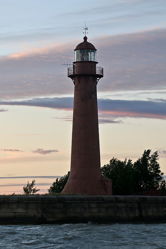 Saint-Petersburg / Fort Kronshlot (Kronshtadt Range Front) lighthouse
Author of the photo: [url=http://fotki.yandex.ru/users/winterland4/]Vyuga[/url]
Keywords: Saint-Petersburg;Gulf of Finland;Russia