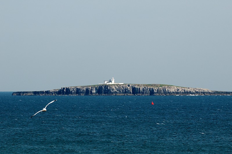 Inner Farne lighthouse
Permission granted by [url=http://sean.kiev.ua/]Sean[/url]
Keywords: Farne Islands;England;United Kingdom;North Sea