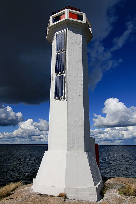 Gulf of Finland / Vyborg / Mys Povorotnyy lighthouse
AKA Mayachnyi island
Author of the photo: [url=http://fotki.yandex.ru/users/winterland4/]Vyuga[/url]
Keywords: Gulf of Finland;Russia;Vyborg