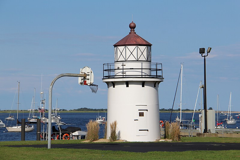 Massachusetts /  Newburyport Harbor Range Front lighthouse
Author of the photo: [url=http://www.flickr.com/photos/21953562@N07/]C. Hanchey[/url]
Keywords: Massachusetts;Atlantic ocean;Newburyport;United States