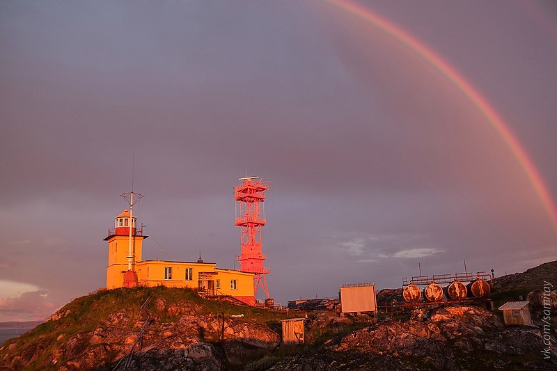 Kola bay / Set'-Navolok lighthouse
Next to LH - radar tower of Murmansk VTS
Author of the photo: [url=https://vk.com/samitay]Dimas Samitay[/url]
Keywords: Russia;Murmansk;Kola bay;Vessel Traffic Service