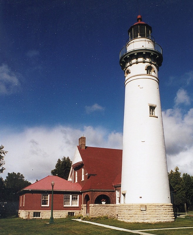 Michigan / Seul Choix Point lighthouse 
Author of the photo: [url=https://www.flickr.com/photos/larrymyhre/]Larry Myhre[/url]

Keywords: Michigan;Lake Michigan;United States