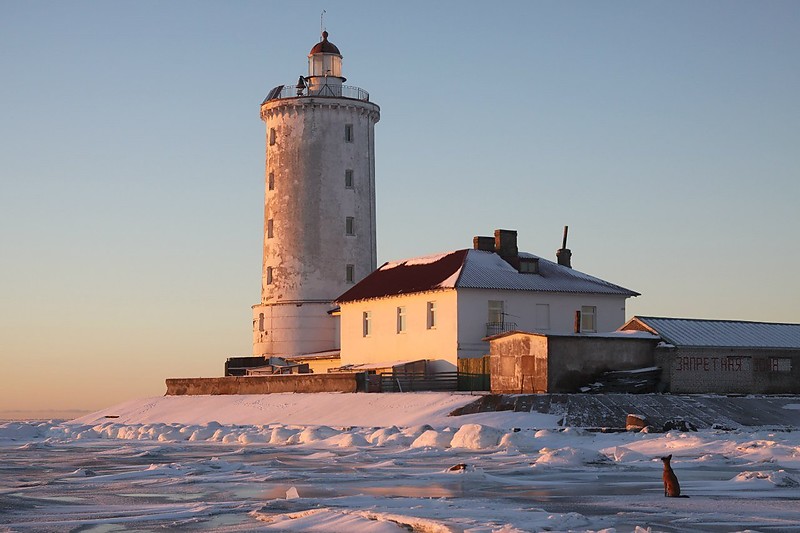 Gulf of Finland / Tolbukhin lighthouse
Author of the photo: [url=https://vk.com/samitay]Dimas Samitay[/url]
Keywords: Gulf of Finland;Russia;Kronshtadt;Winter