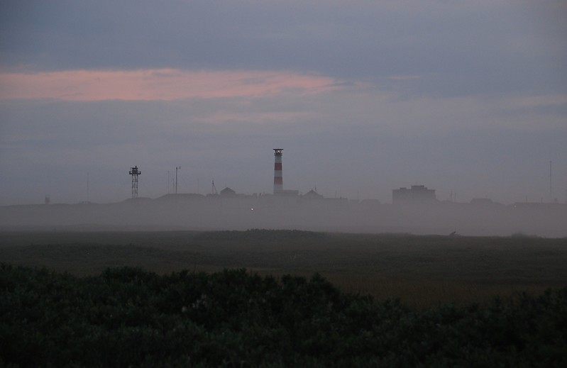 Rybachiy Peninsula / Tsyp-Navolokskiy lighthouse - distant view
AKA Tsypnavolok, Mys Voronkovskiy
Author of the photo: [url=http://fotki.yandex.ru/users/west-wind/]West-Wind[/url]
Keywords: Rybachiy;Murmansk;Barents sea;Russia