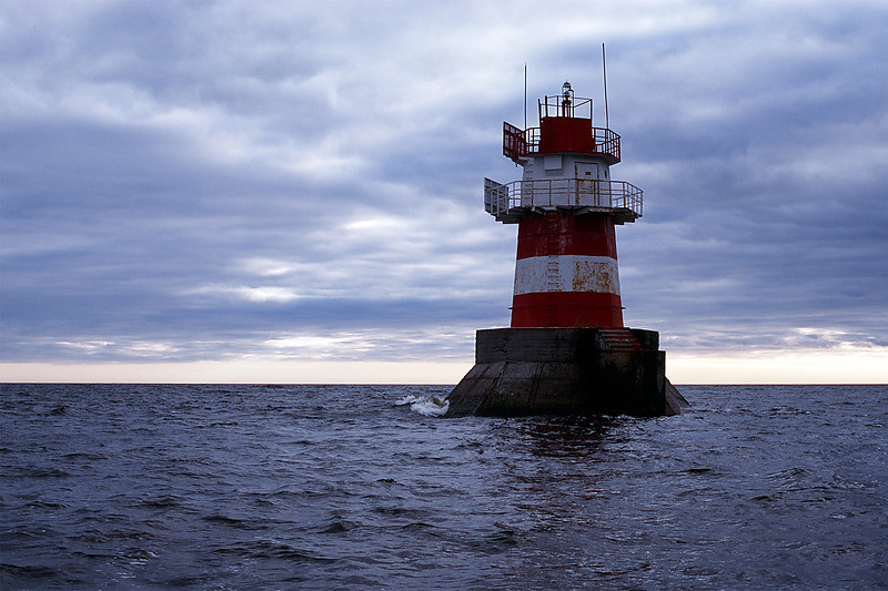Gulf of Finland / Vyborgskiy lighthouse
Author of the photo: [url=https://www.flickr.com/photos/matseevskii/]Yuri Matseevskii[/url]

Keywords: Gulf of Finland;Russia;Vyborg;Offshore