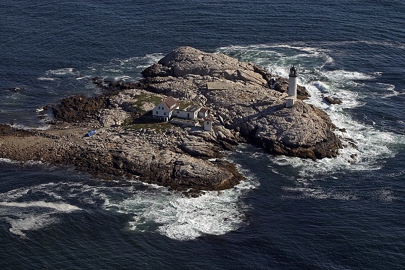 New Hampshire / Isles of Shoals / White Island lighthouse - aerial shot
Author of the photo: [url=https://jeremydentremont.smugmug.com/]nelights[/url]

Keywords: New Hampshire;United States;Atlantic ocean;Aerial