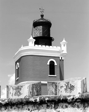 Port San Juan (El Morro) Lighthouse (3)
Photo from [url=http://www.uscg.mil/history/weblighthouses/USCGLightList.asp]US Coast Guard site[/url]
Keywords: Puerto Rico;San Juan;Caribbean sea;Historic