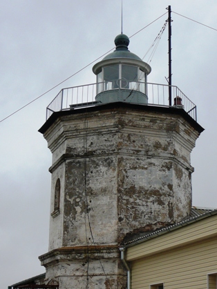 Vladivostok / Skryplev lighthouse - lantern
Source: [url=http://shturman-tof.ru/Morskay/mayki/mayki_01.htm]Sturman TOF[/url]
Keywords: Vladivostok;Russia;Far East;Peter the Great Gulf;Sea of Japan;Lantern