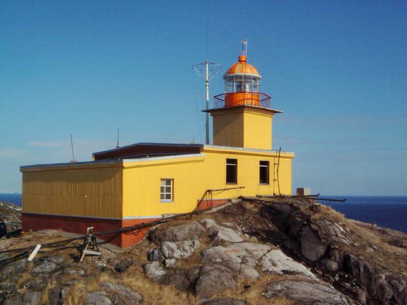 Kola bay / Set'-Navolok lighthouse
Source: [url=http://www.polarpost.ru/forum/viewtopic.php?f=3&t=3400]Polar Post[/url]
Keywords: Russia;Murmansk;Kola bay