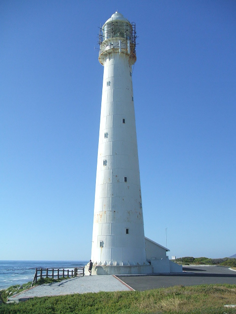 Cape Peninsula / Slangkop point Lighthouse
Source: [url=http://lighthouses-of-sa.blogspot.ru/]Lighthouses of S Africa[/url]
Keywords: Cape Peninsula;South Africa;Atlantic ocean