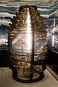 Green_Bay_Entrance_Lighthouse_Fresnel_Lens_Door_County_Maritime_Museum.jpg