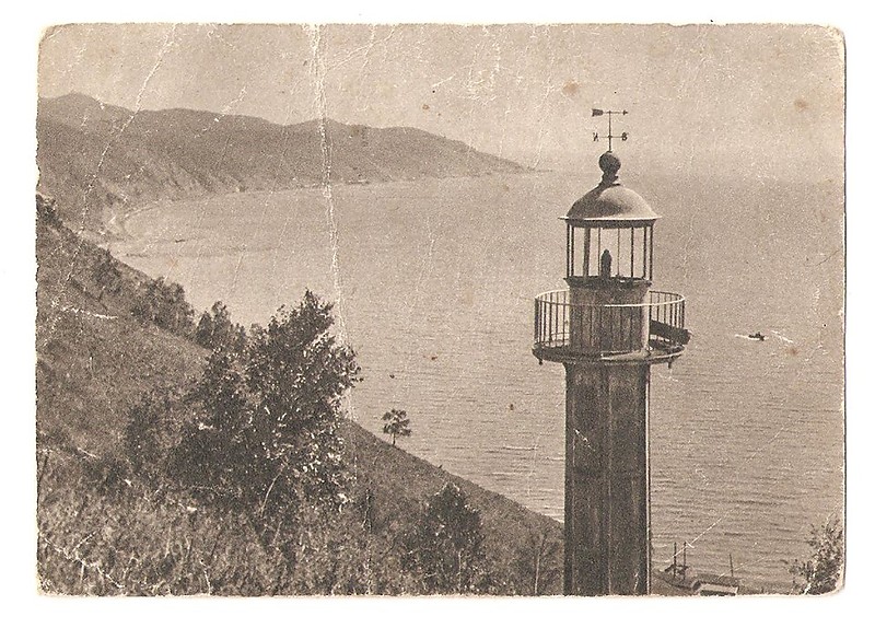 Lake Baikal / Port Baikal lighthouse
Keywords: Lake Baikal;Russia;Historic