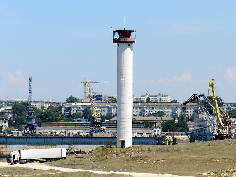 Crimea / Sevastopol / Kamyshovaya Bay (Sevastopol' Fishing Harbor) Front Range lighthouse
Keywords: Crimea;Sevastopol;Black Sea;Russia