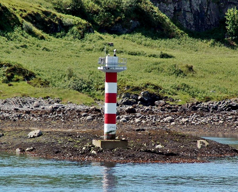 Oban / Isle of Kerrera / North Spit light
Marker on the tip of kerrera, on the left(port) as you enter Oban Harbour
Keywords: Oban;Scotland;United Kingdom;Firth of Lorn